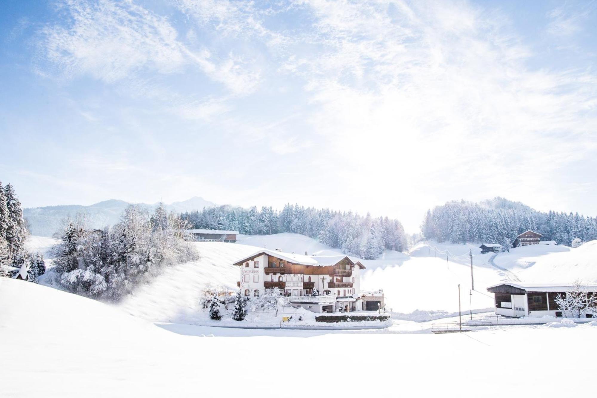 Pension Edelweiss Breitenbach am Inn Exterior photo