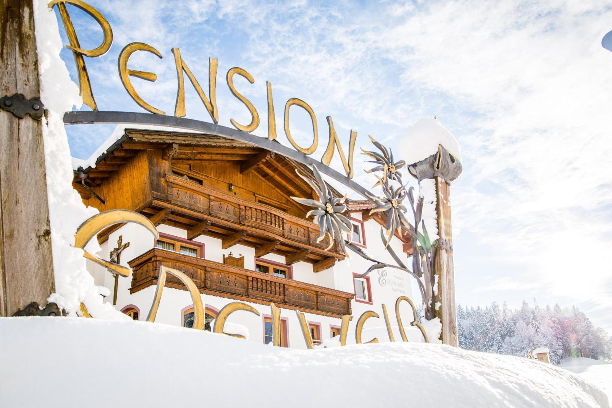 Pension Edelweiss Breitenbach am Inn Exterior photo