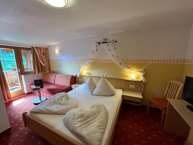 Pension Edelweiss Breitenbach am Inn Exterior photo