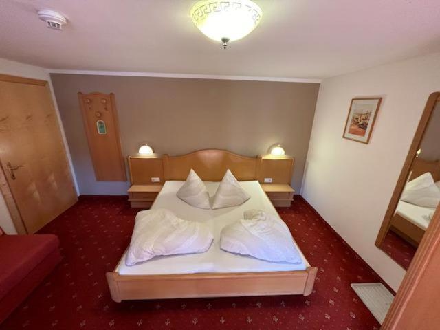 Pension Edelweiss Breitenbach am Inn Exterior photo