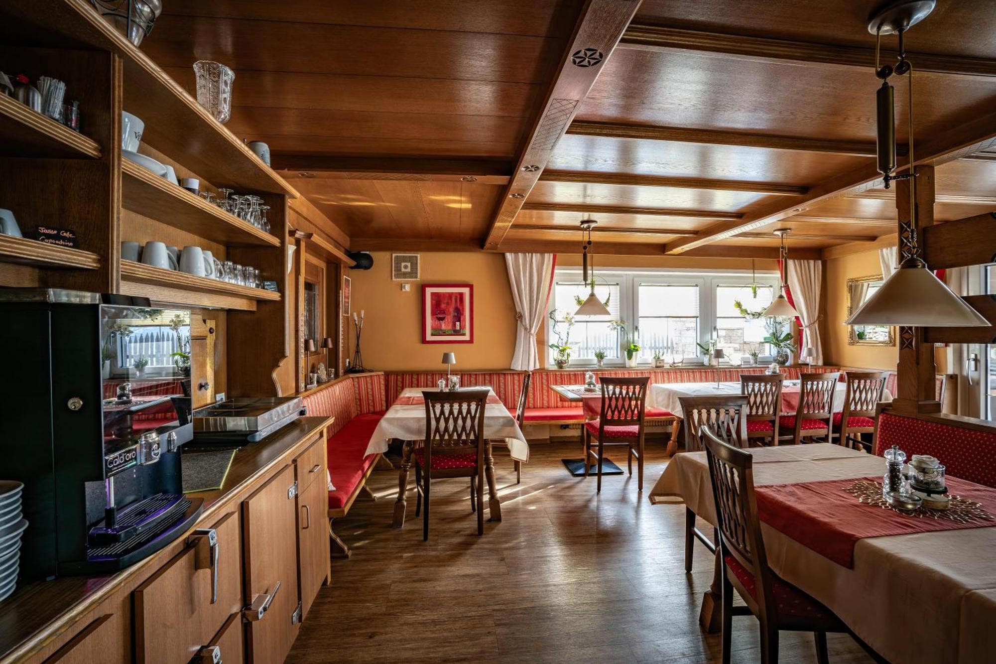 Pension Edelweiss Breitenbach am Inn Exterior photo