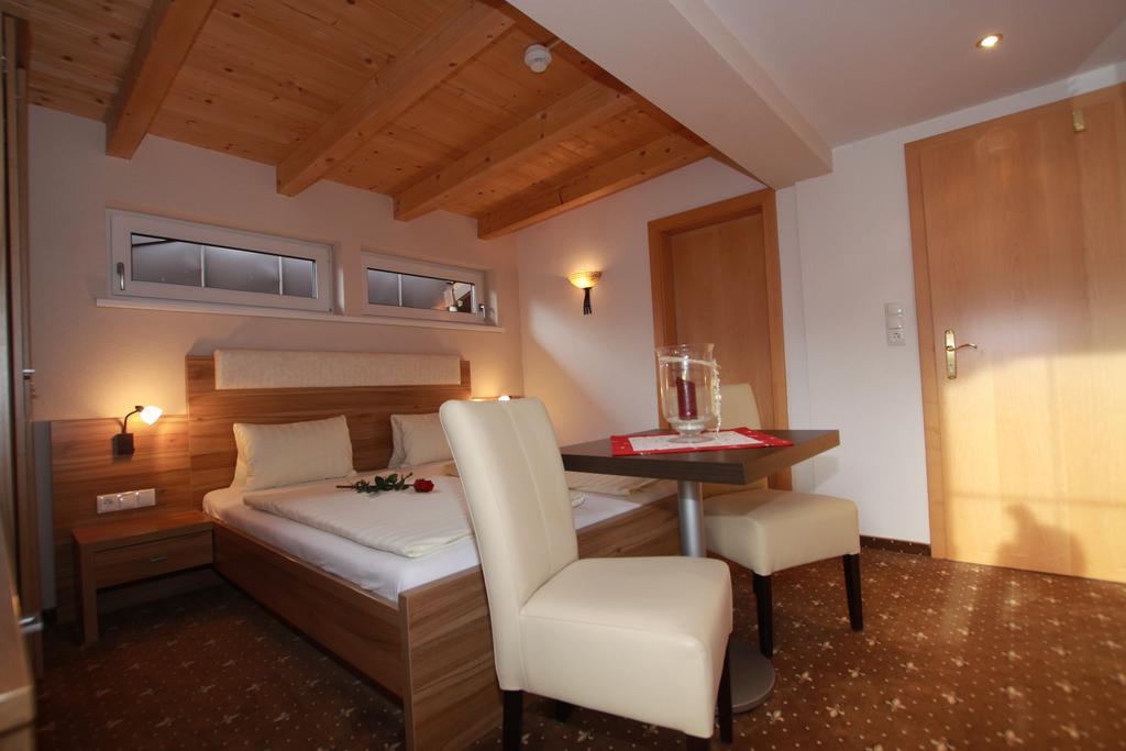 Pension Edelweiss Breitenbach am Inn Room photo