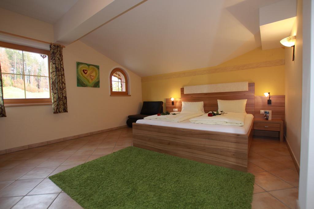 Pension Edelweiss Breitenbach am Inn Exterior photo